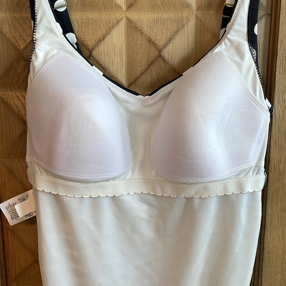 EUC Lands End One-Piece Swimsuit - Picture 6 of 8